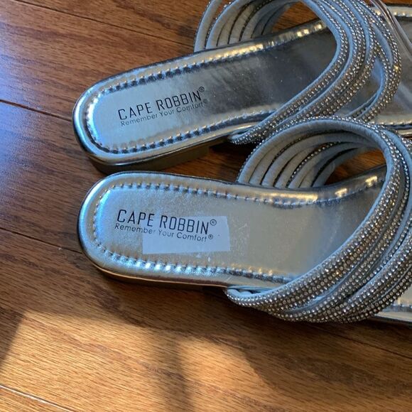 Cape Robbin Size 9 Silver rhinestone rope slip on flat sandals - Picture 3 of 7